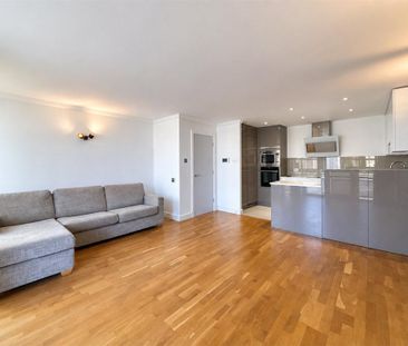 3 bedroom apartment to rent - Photo 4