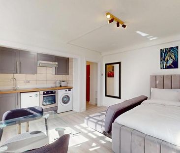 Studio to rent - Photo 6