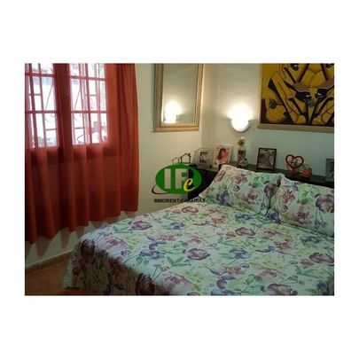 Bungalow mit 2 Schlafzimmern auf ca 90 qm in ruhigem kleinen Anlage - Photo 1