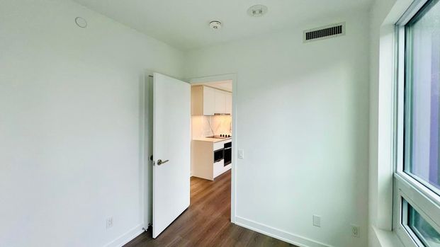 For Lease - 8 Wellesley Street Unit# 2916, Toronto, Ontario - Photo 1
