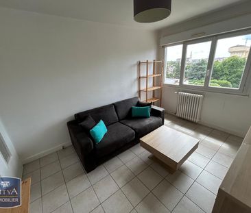 Location Appartement 1 pièce 27m² CHATEAUROUX 36000 - Photo 2