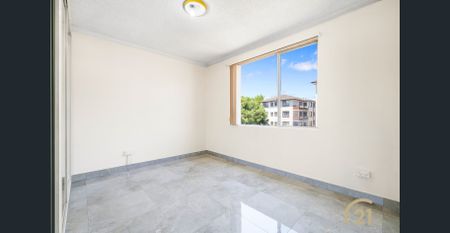 Well Presented 2 Bedroom Unit, Located in Fairfield! - Photo 3