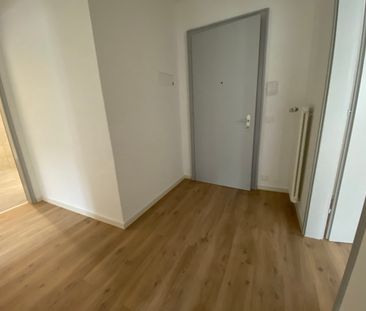 2 locali luminoso in centro Tenero (Migros) - Photo 2