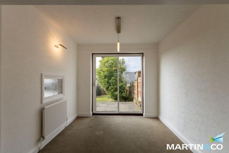 3 bedroom semi-detached house to rent - Photo 3