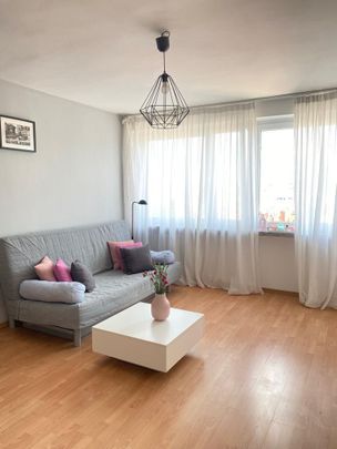 Kawalerka z pięknym widokiem na Stocznię - Photo 1