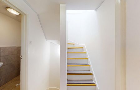 3 Bed Flat, Brook Mews North, W2 - Photo 2