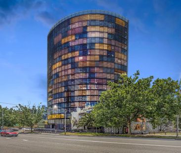 Premium Oversized Designer Apartment with Sweeping North-East Views... - Photo 2