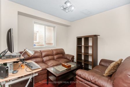 For Lease - 5525 Heatherleigh Avenue, Mississauga, Ontario - Photo 3