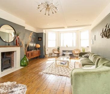 3 bedroom flat to rent - Photo 1