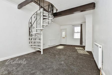 2 bedroom terraced house to rent - Photo 2