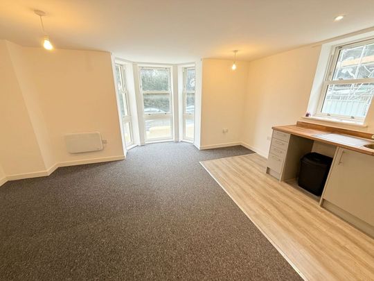 Weston Super Mare - Photo 1