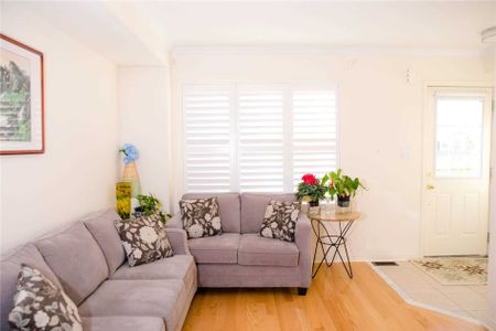 For Lease - 241 Torbarrie Road, Toronto, Ontario - Photo 2