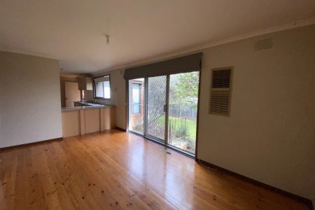 Well-appointed family home - Photo 5