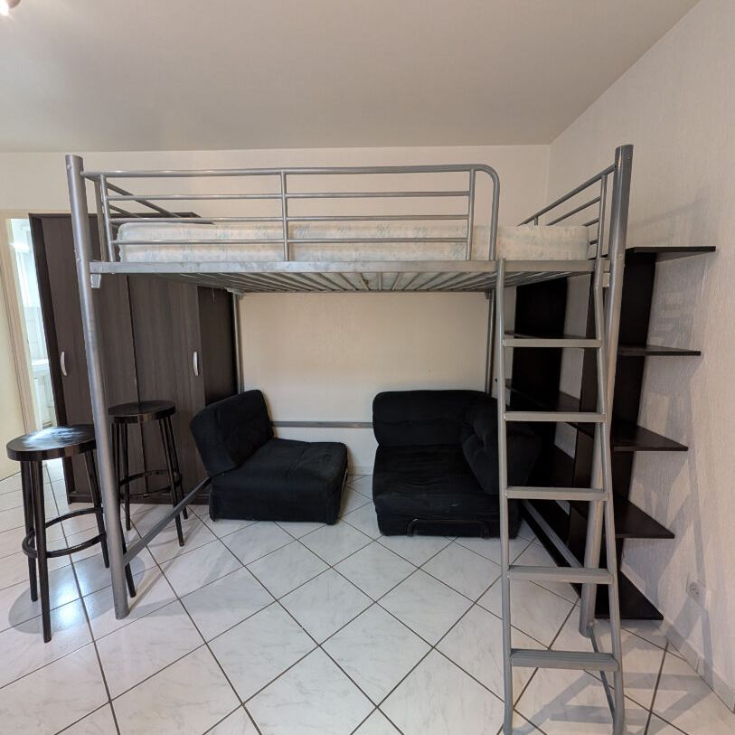 Location Appartement 1 pièce 18m² - Photo 1