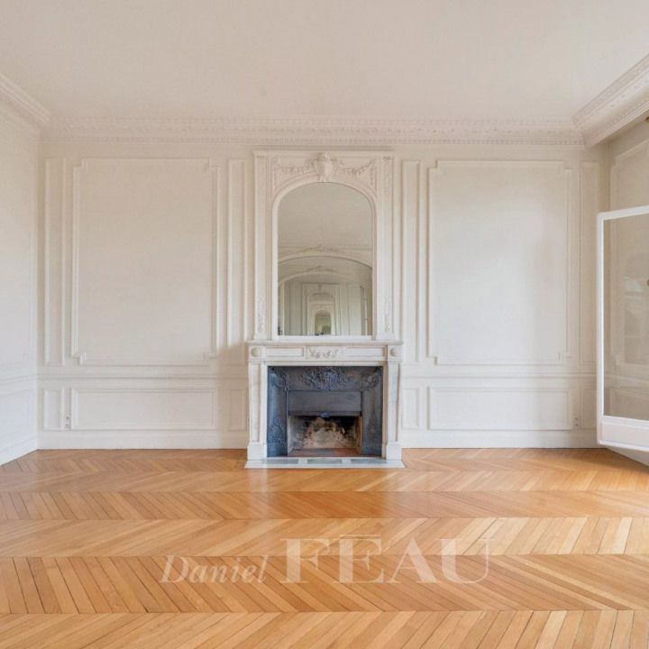 Appartement • Ile de la Jatte-Parc d'Orléans - Photo 1