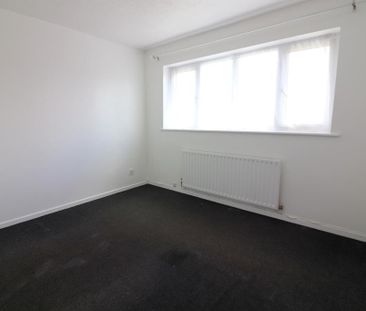 4 bedroom detached house to rent - Photo 5