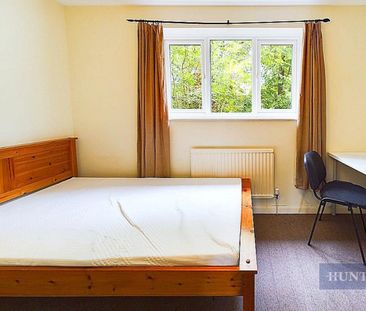 4 bedroom House To Let Total Size: 1238 SQ FT - Photo 3