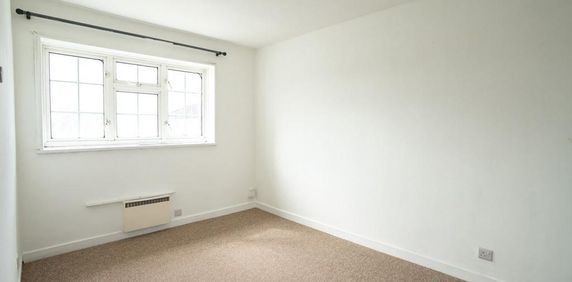 3 bedroom barn conversion to rent - Photo 2
