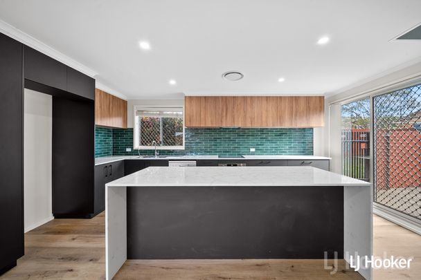 5/47 Christopher Crescent, Queanbeyan NSW 2620 - Townhouse For Rent | Domain - Photo 1