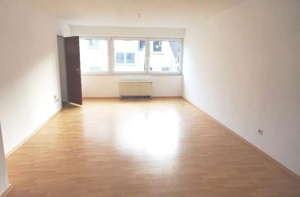 Im Herzen von Rüttenscheid - helle Wohnung mit Einbauküche! - Photo 1