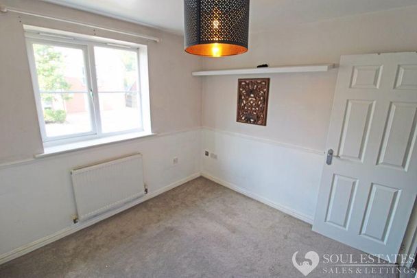 3 bedroom semi-detached house to rent - Photo 1