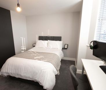 3 bedroom apartment to rent - Photo 2