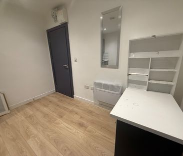 Room in a Shared House, Upper North Street, BN1 - Photo 5