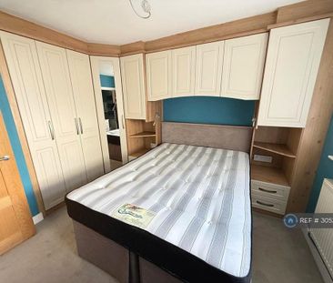 4 bedroom bungalow to rent - Photo 2