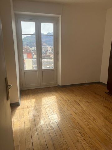 Location Appartement 4 pièces 73m² LOURDES 65100 - Photo 5