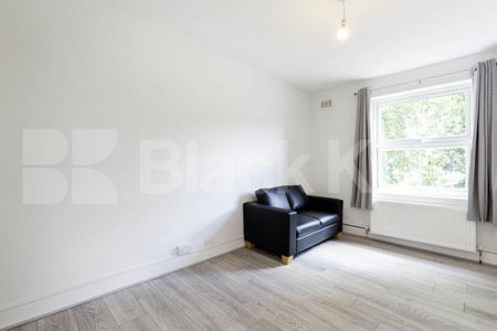 Newly refurbished 1 bedroom property close to Stoke Newington Overground - Photo 3