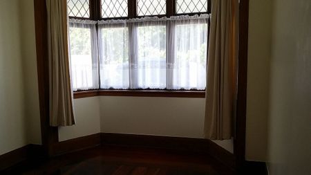 Cool sunny home in great location - pets welcome! - Photo 2