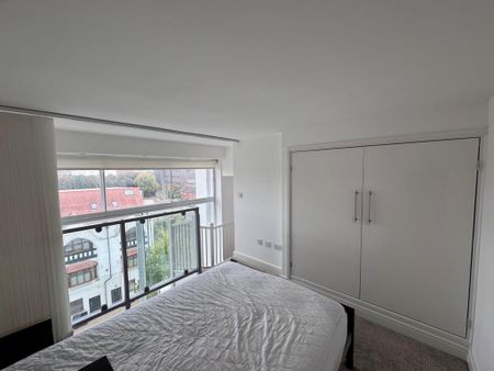 2 bedroom flat to rent - Photo 3