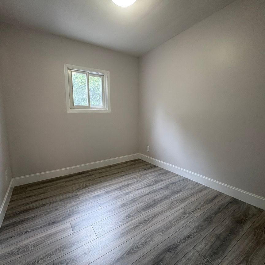 3-35 Maccauley St, Kingston, ON K7K 2V8 - Photo 1