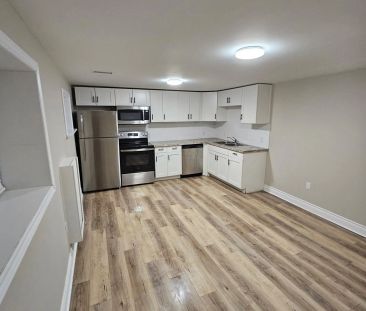 539 Woodlawn Road #2 - Photo 3