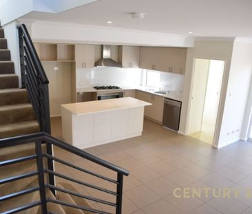 Spacious Unfurnished 3-Bedroom 2 Bath Home for Rent in Charming Riv... - Photo 1