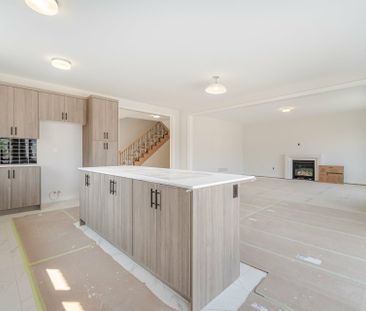 For Lease - 31 Dolomite Drive, Brampton, Ontario - Photo 2