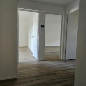 Location Appartement 3 pièces 61m² BARBERAZ 73000 - Photo 3