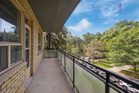 For Lease - 221 Russell Hill Road Unit# 303, Toronto, Ontario - Photo 4