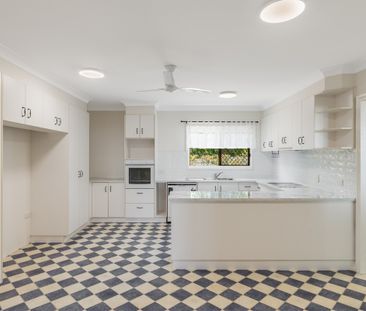 247 Mackenzie Street, Centenary Heights QLD 4350 - House For Rent |... - Photo 2