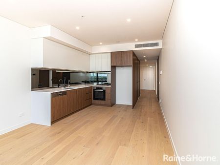 Immaculate 1 Bedroom Apartment - The Lennox Parramatta - Photo 3