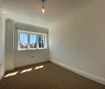4 bedroom detached house to rent - Photo 4