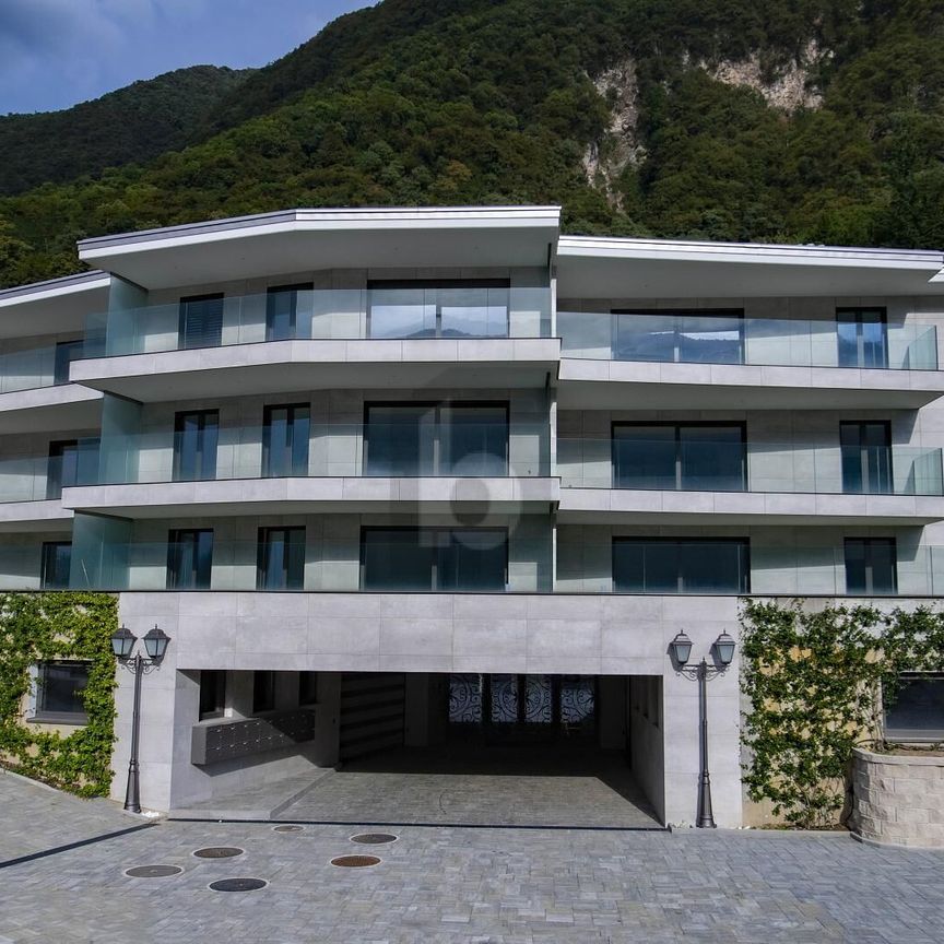 MODERNO, SPAZIOSO E SOLEGGIATA CON VISTA - Photo 1