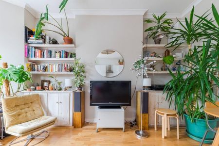 2 Bed Flat, Callcott Road, NW6 - Photo 4