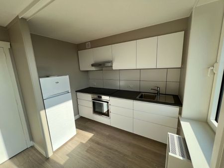 --- NIEUW --- Volledig vernieuwd 1-slaapkamerappartement + autostaanplaats & berging - Foto 4