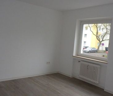 Bezugsfertige 2-Zimmer-Wohnung mit eigener Terrasse - Foto 1