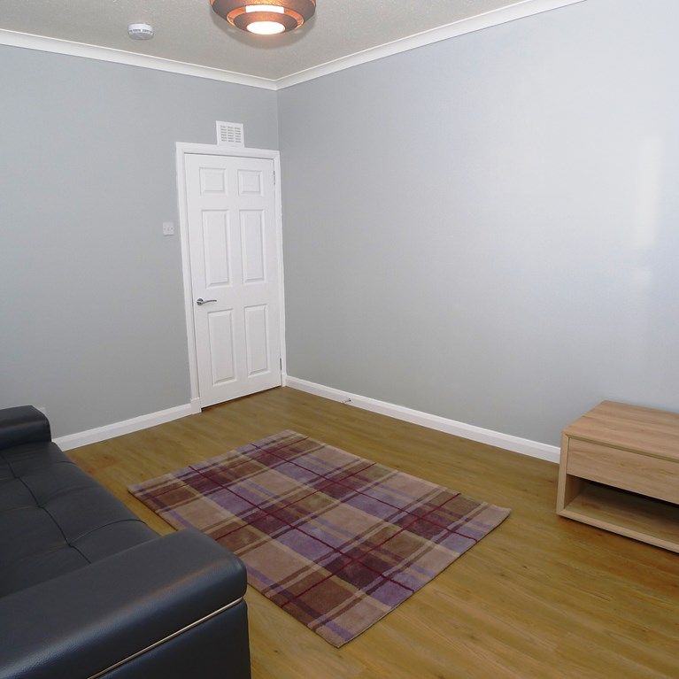 Property to let in Dundee - Photo 1