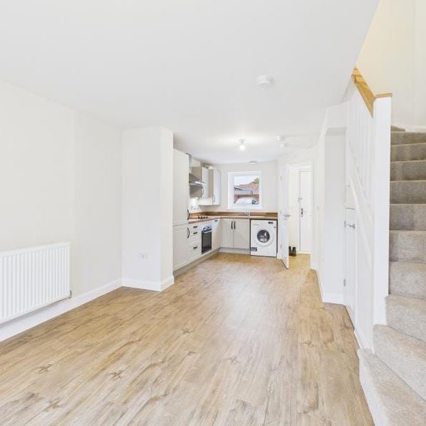 Laurie Close, Yate, Bristol - Photo 1