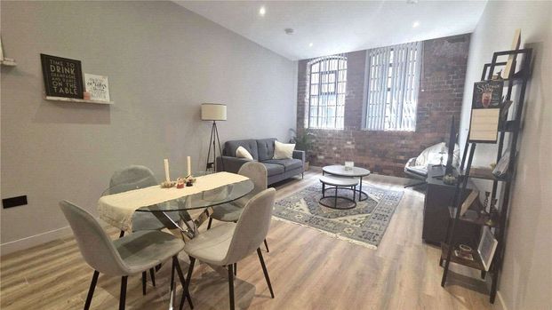 AVAILABLE NOW! | LUXURY RESIDENTIAL DEVELOPMENT | OPPORTUNITY NOT TO BE MISSED! | STYLISH 1 BED | BLENDING HERITAGE CHARM WITH MODERN LIVING IN JEWELLERY QUARTER - Photo 1