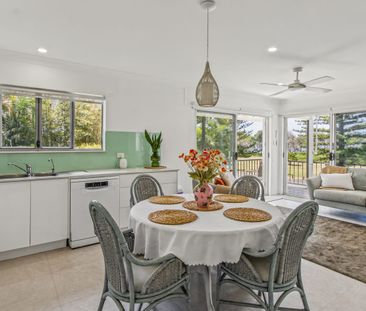 Furnished Beachfront Living – Renovated 2-Bedroom Apartment - Photo 3