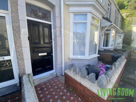 4 bedroom house to rent - Photo 1